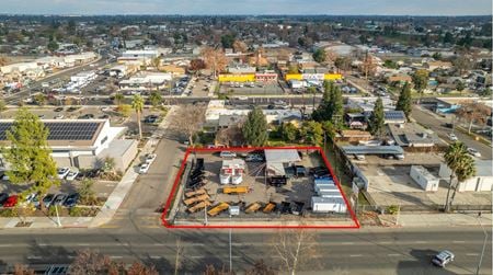 Retail space for Sale at 1046 N Blackstone Ave in Fresno