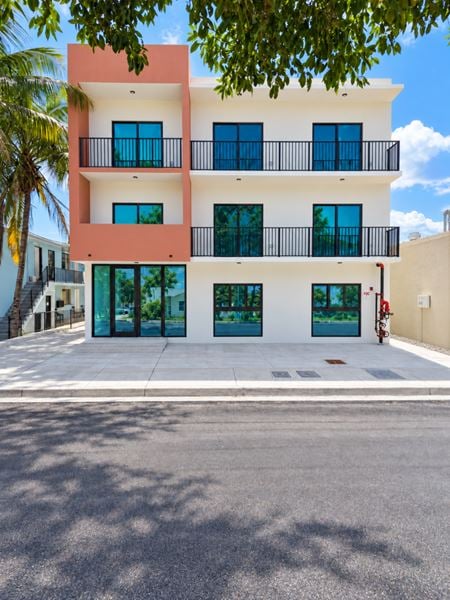 Retail space for Rent at 1158 NW 6th St in Miami