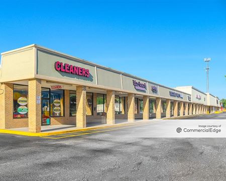 Kings Row Shopping Center - Brandon