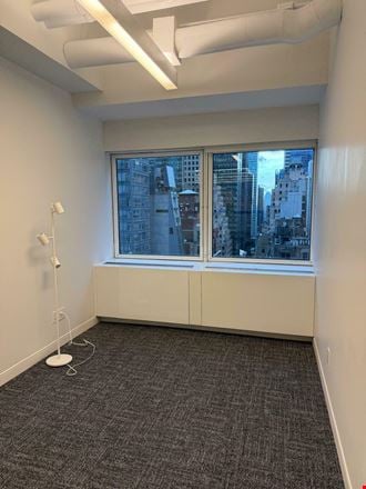 650 5th Ave