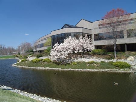 Photo of commercial space at 1 Maynard Dr in Park Ridge