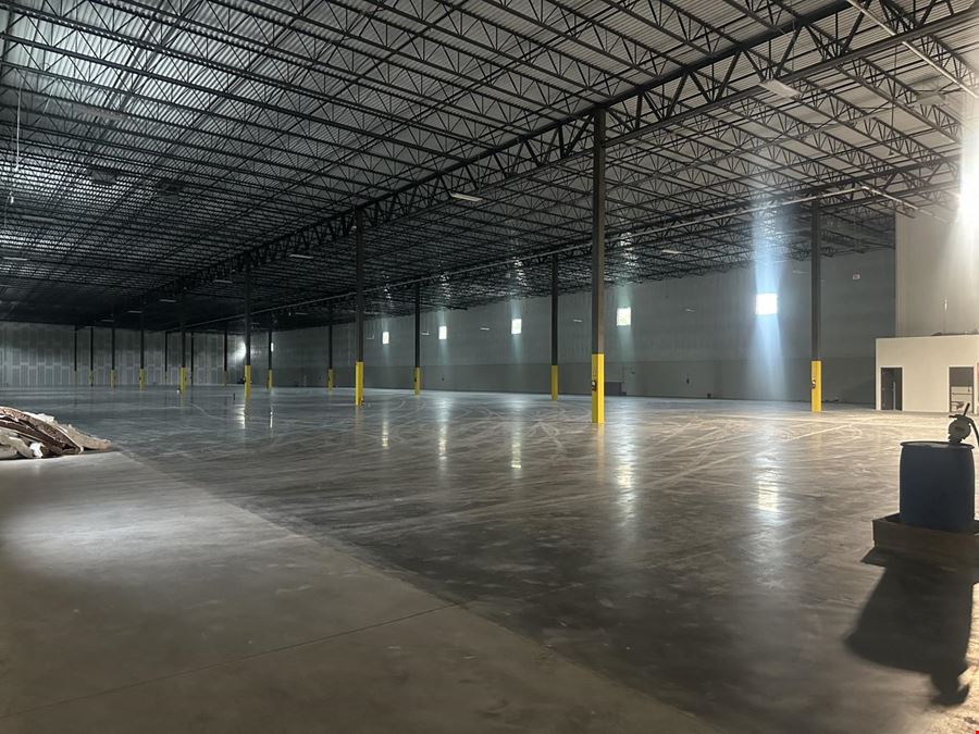 Warehouse Space for Rent - You can work in this space! #1919