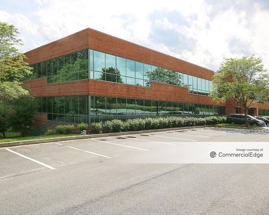 Dolfield Office Park - 300 Redland Court
