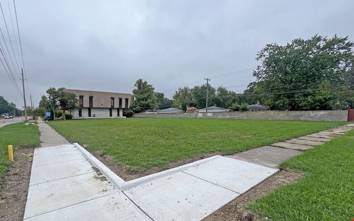 28165 Greenfield Rd