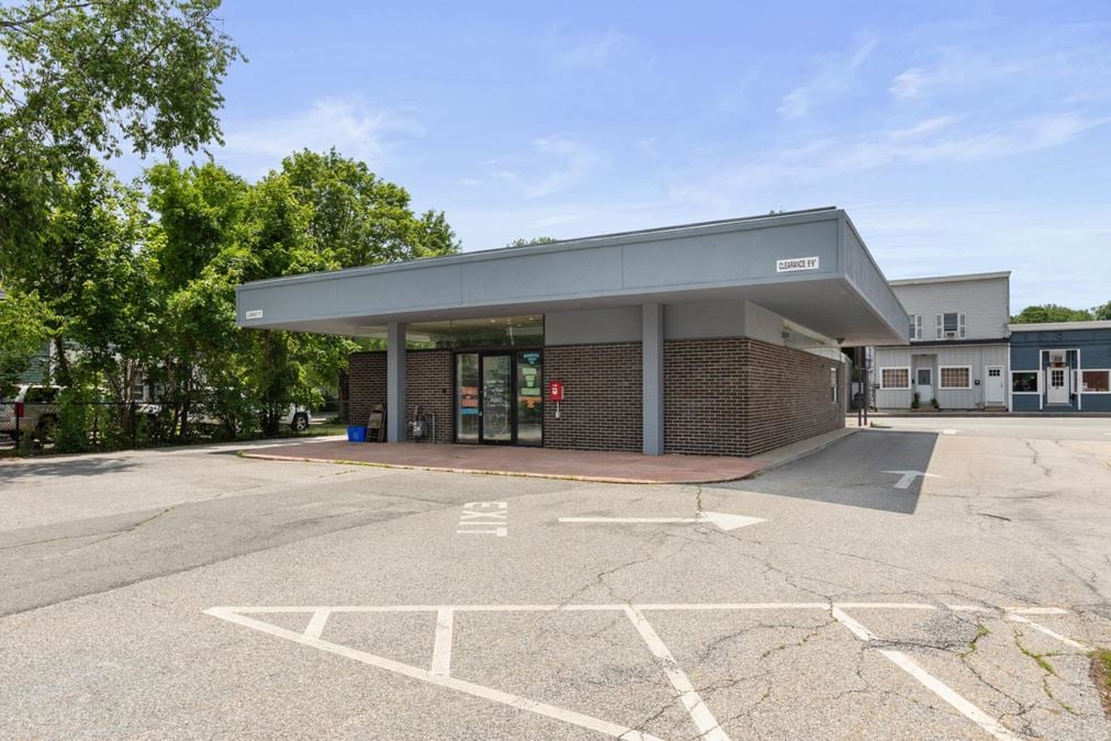 Stand-alone Retail, Office or Restaurant Space for Lease in Merrimac, MA
