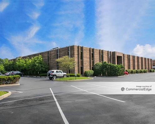 Kenwood Corporate Center
