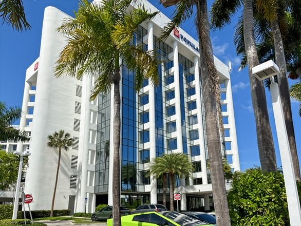 Turnberry Plaza