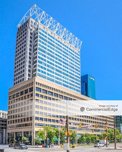 100 E Pratt St