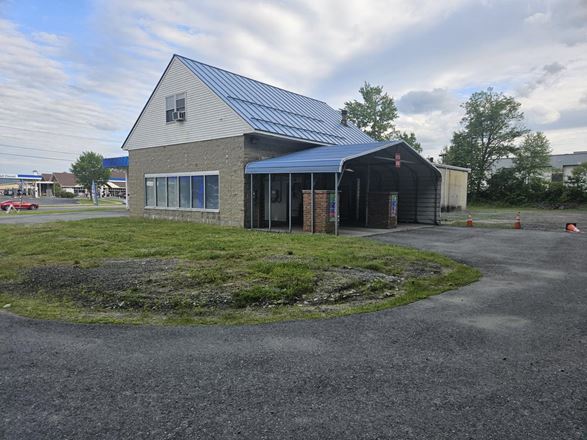 retail lot @ I-89 & I-91