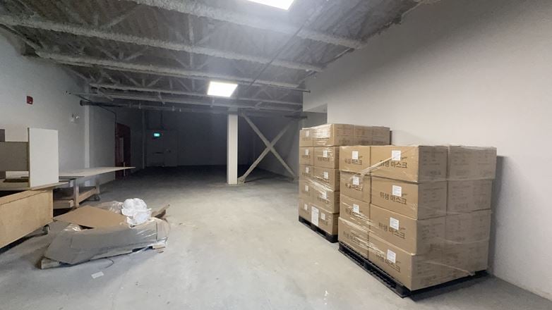 Unit 107 - 4888 Vanguard Rd