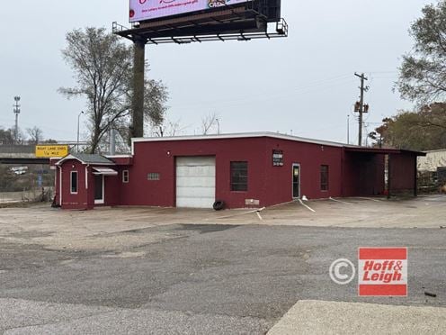2457 Mogadore Rd