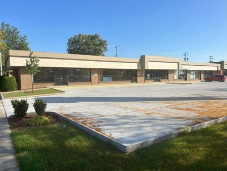 Retail space for Rent at 330-360 Eureka Road in Wyandotte
