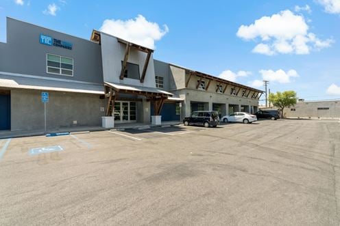 901 West Alameda