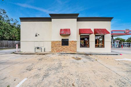 Other space for Rent at 8402 Hillcroft St in South Houston