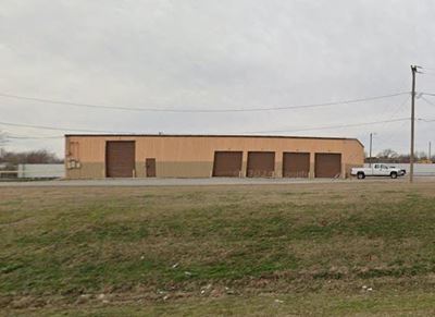 4 SW Lee Blvd
