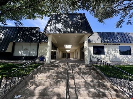 Photo of commercial space at 304 S Cottonwood Dr in Richardson