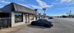 5907-5917 E Lancaster Ave
