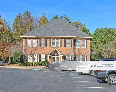 Photo of commercial space at 295 West Crossville Road in Roswell