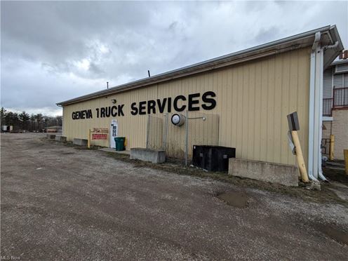3.21 AC I-90 Retail Development Site | 8,864 SF | Cleveland MSA | Liquor License Included