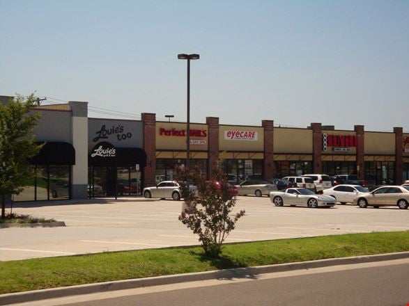Retail space for Rent at Rivermoore Plaza  1607 S. Interstate Service Road in Moore
