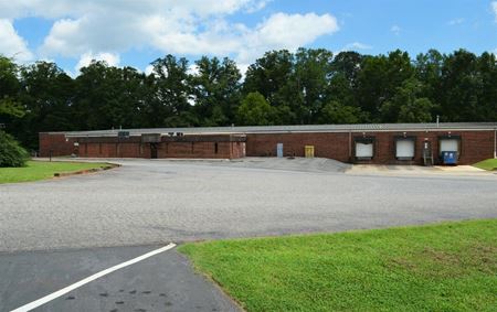 Industrial space for Rent at 2066 Industrial Dr in Newton