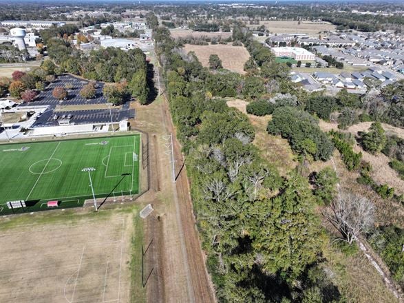 500 Pont Des Mouton (Commercial Tract)