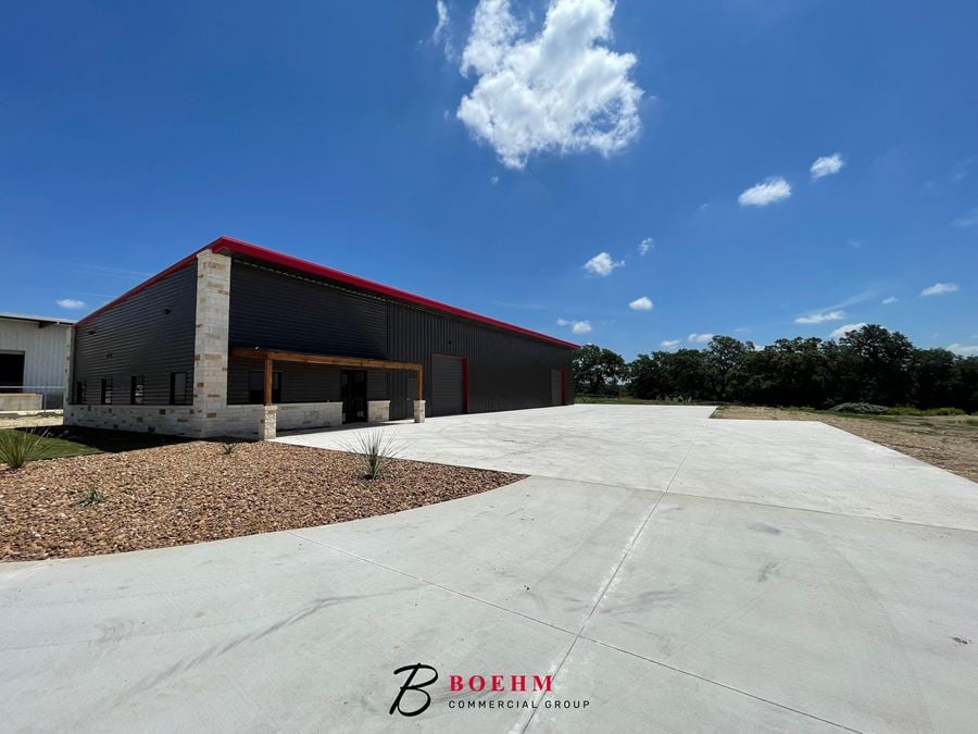 6,000 SF Warehouse / Office in Boerne Texas