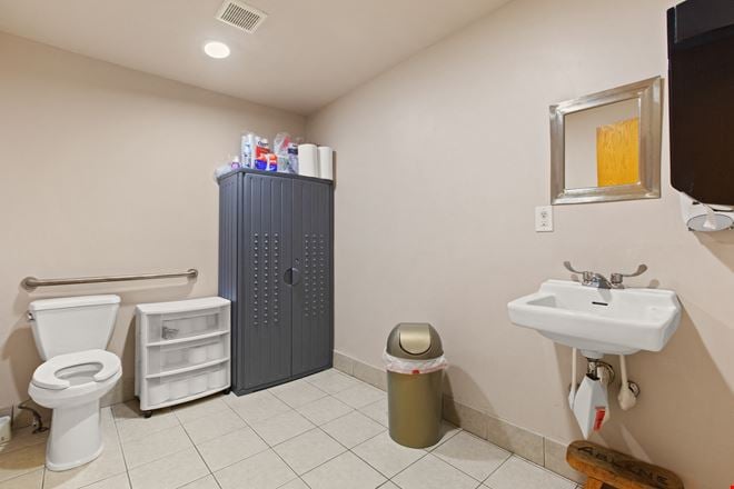 111 Galway Pl