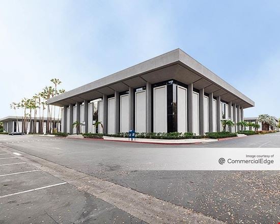 Tustin Financial Plaza - South & East Buildings
