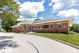 For Sale: 6,800 SF Office / Industrial Building