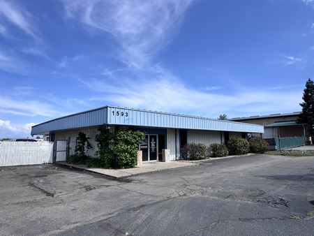 Industrial space for Rent at 1593 Beltline Rd in Redding