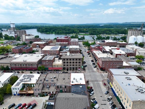 Red Wing Dowtown Office/Retail Lease Opportunity