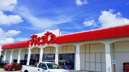 Retail space for Rent at 11006-11106 Airline Drive in Houston