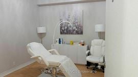 2733 LAKESHORE BLVD
