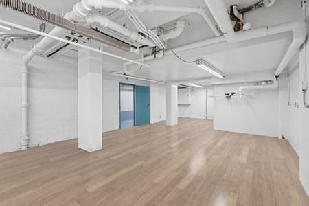 J01-STR9 Space Photo Gallery 5