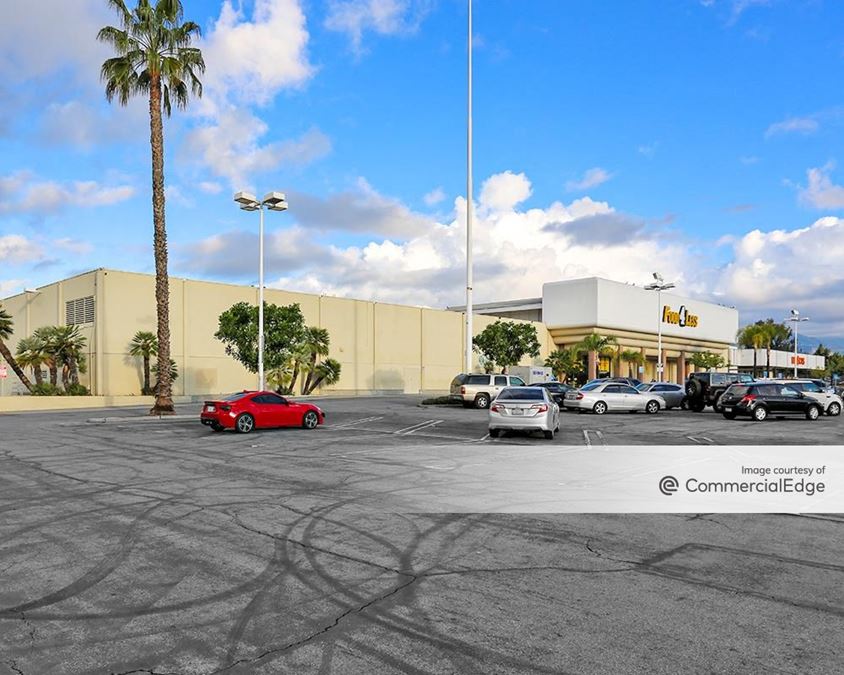 615 North Azusa Avenue, West Covina Retail Space For Lease