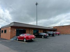 1907 S Stewart Avenue - Professional Office Suites