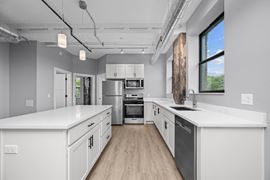 1601-1605 5th Ave
