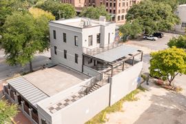 Downtown Multi-Level Bar, Restaurant, Events