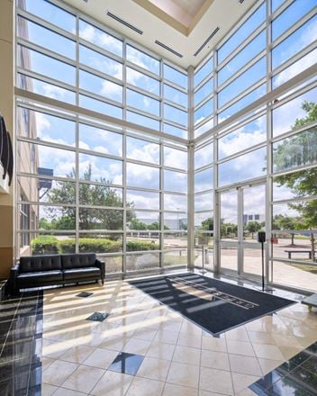 785 Greens Parkway Data Center