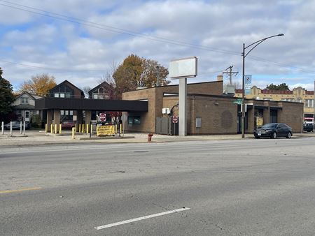Retail space for Rent at 5466 North Milwaukee Avenue in Chicago