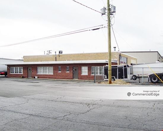 700-770 Larsen Lane & 753-767 Gasoline Alley