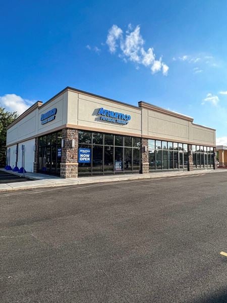Retail space for Rent at 206 Blackhawk in Byron