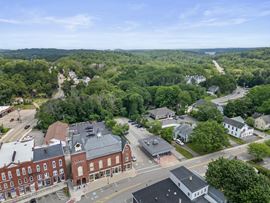 Well-located 2,924 SF Stand-alone Commercial Building in Merrimac, MA