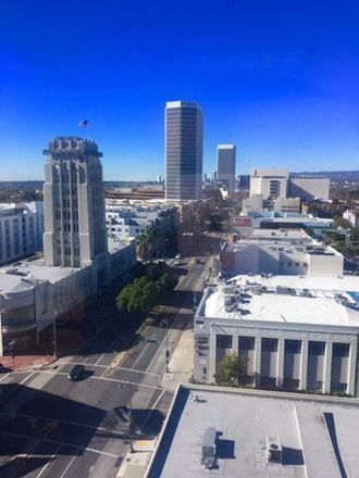 Beautiful Office Space for Sublease in the Heart of Miracle Mile!