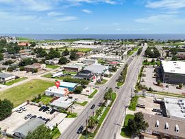 Single-Tenant NNN Restaurant Investment on Williams Blvd - 7.93% CAP