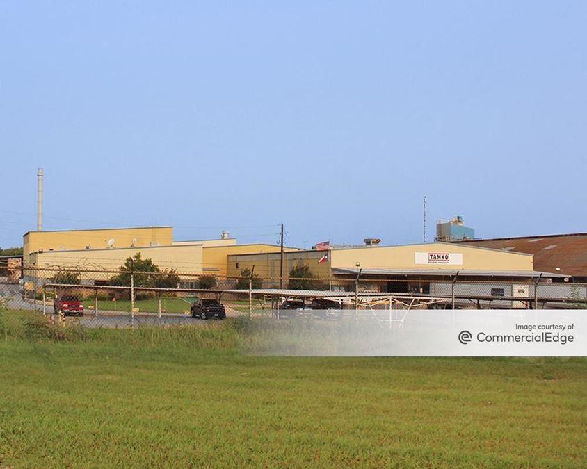 2705 North Kaufman Street, Ennis, TX Industrial Building