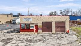 1803 Lyell Ave