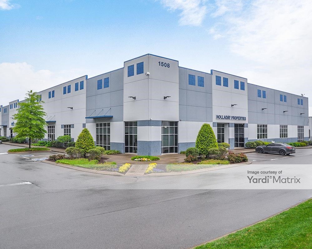 AmeriPlex - 1508 Elm Hill Pike