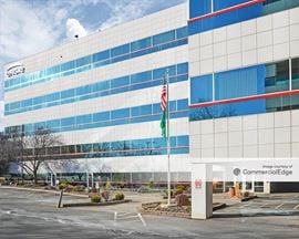 Rock Pointe Corporate Center - Rock Pointe East
